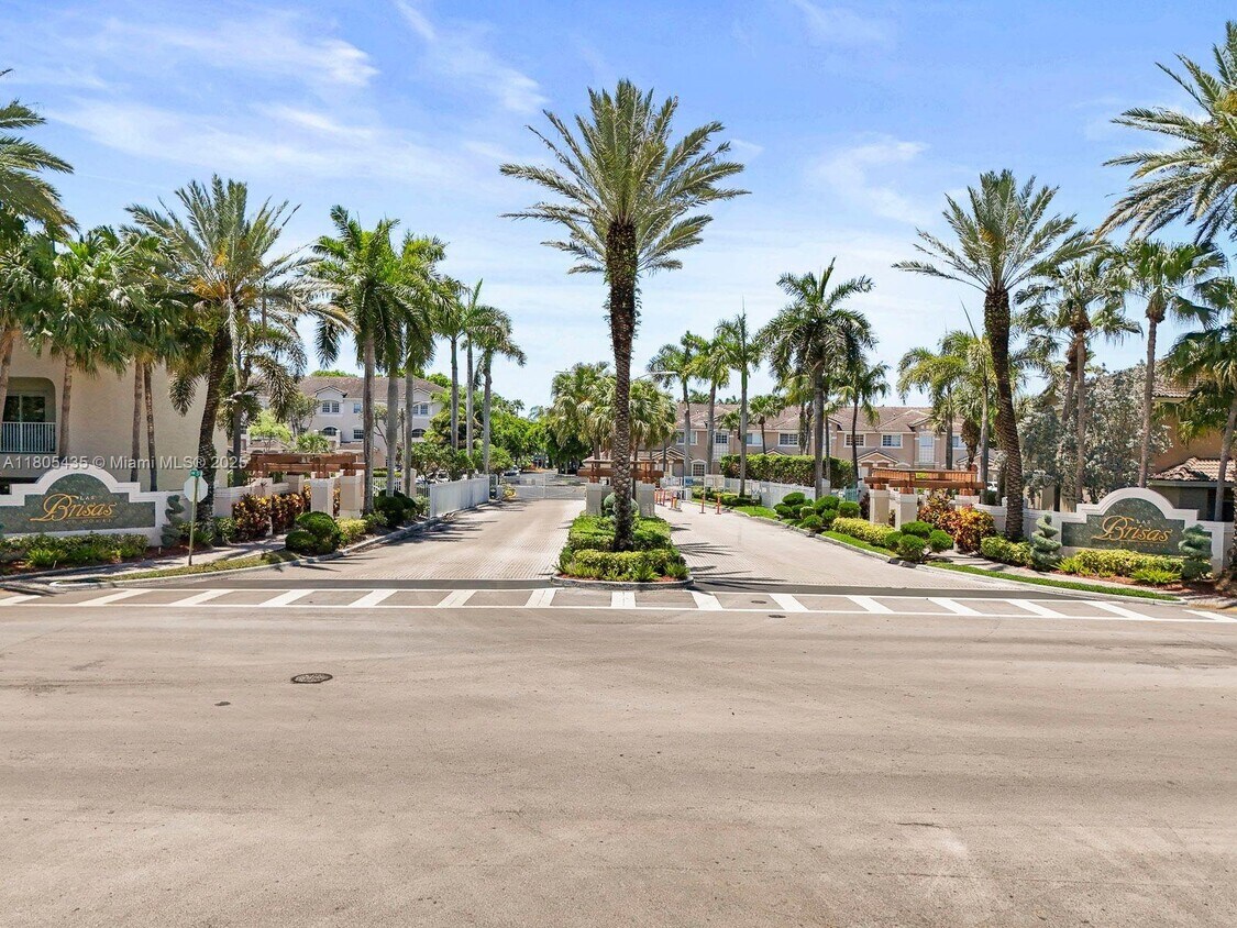 Foto principal - 5630 NW 114th Path