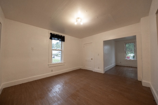 Building Photo - 439 Arlington Ave