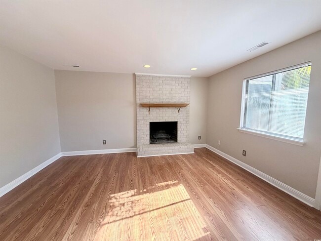 Foto del edificio - 6517 Valene Ct