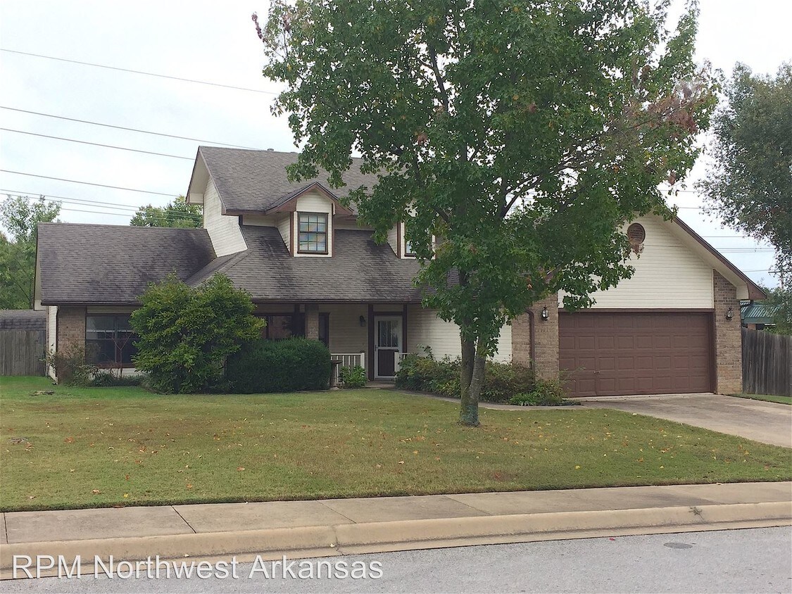 5631 Blake Ln, Springdale, AR 72762 House for Rent in Springdale, AR