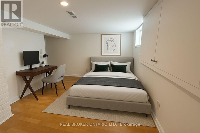 Building Photo - 282 Ossington Ave