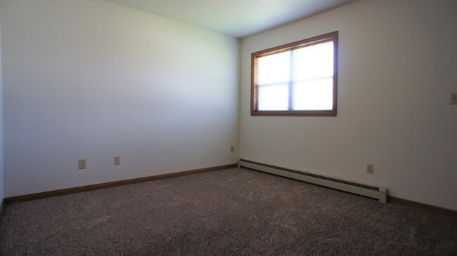 Building Photo - 1216 Northpoint Dr