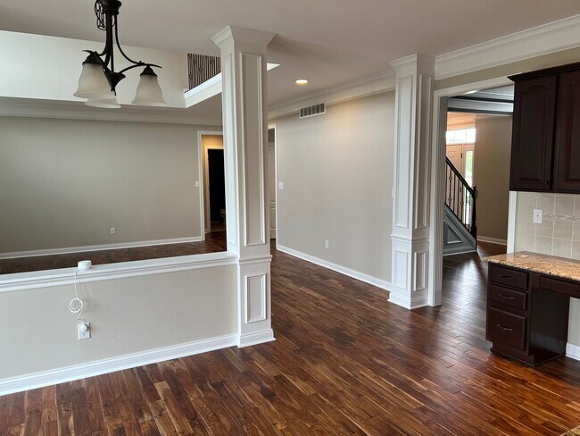 Building Photo - 11592 Saltford Ln