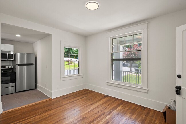Foto del edificio - 1407 Clover St NW