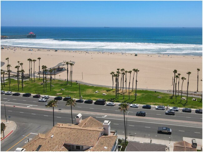 Foto del edificio - Oceanfront Penthouse in Huntington Beach!!