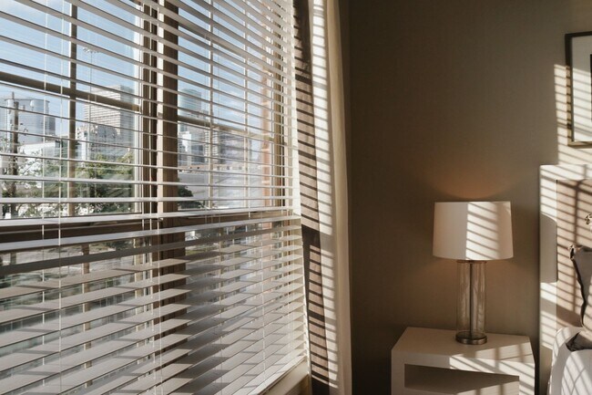 Foto del edificio - Modern Minimalism 3BR Apartments for the D...