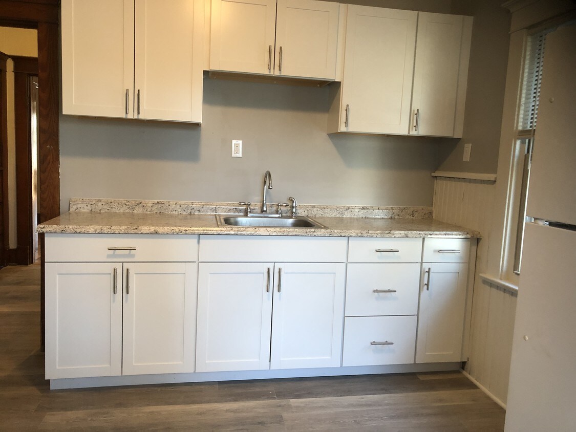 1199 West Ave, Buffalo, NY 14213 1199 West Ave Buffalo, NY