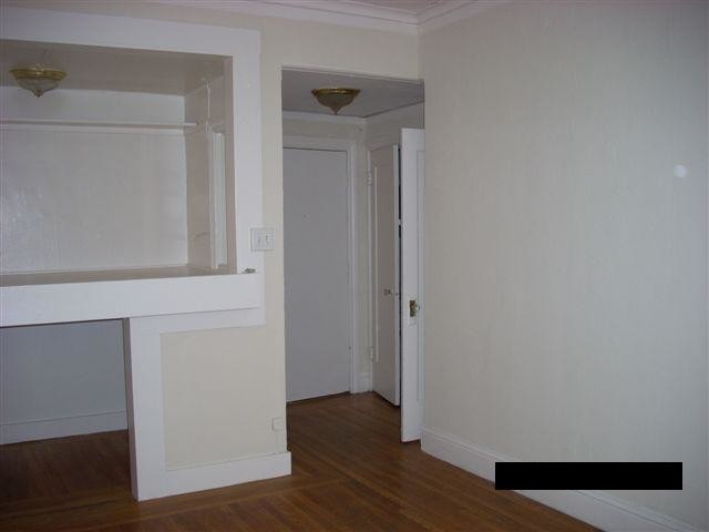 Building Photo - 360 Hyde St