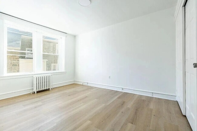 Building Photo - 2217 N 51st St