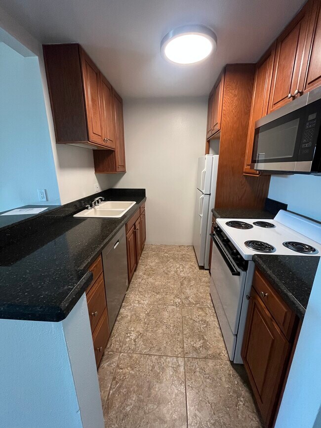 Foto del edificio - 7777 W 91st St