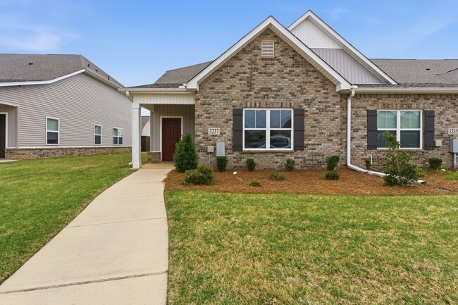 Building Photo - 3237 McClellan Way SE