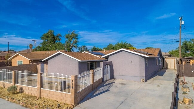 Building Photo - 3448 Glendower St