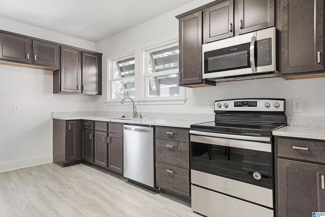 Foto del edificio - 1724 Cullman Ave