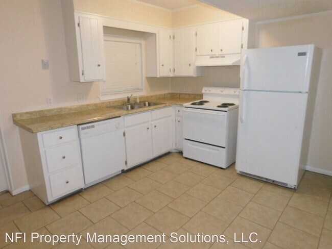 Foto del edificio - 3 br, 1.5 bath House - 5820 Sanders Street...