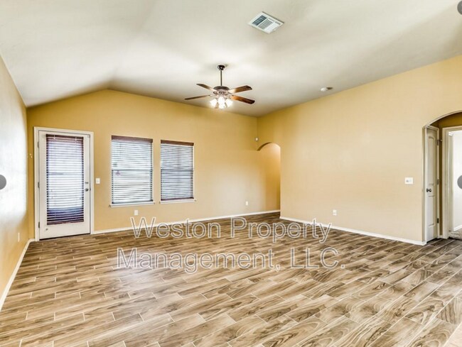 Building Photo - 1709 Choctaw Wood Dr