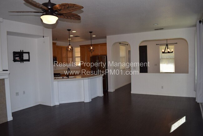 Building Photo - 3 br, 2 bath House - 300 Dedham Ct