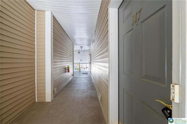 Building Photo - 917 Eden Terrace