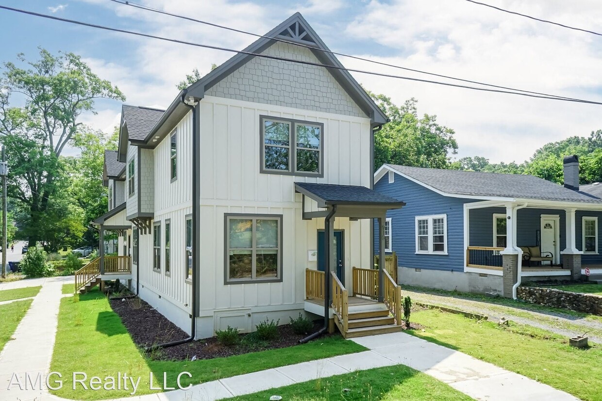 Foto principal - 3 br, 2.5 bath House - 910 Spuce St
