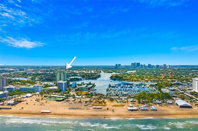 Foto del edificio - 3055 Harbor Dr
