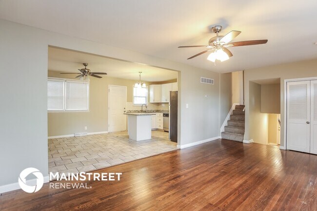 Foto del edificio - 1006 SW Lakeview Blvd