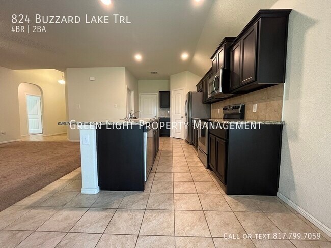 Foto del edificio - 824 Buzzard Lake Trl