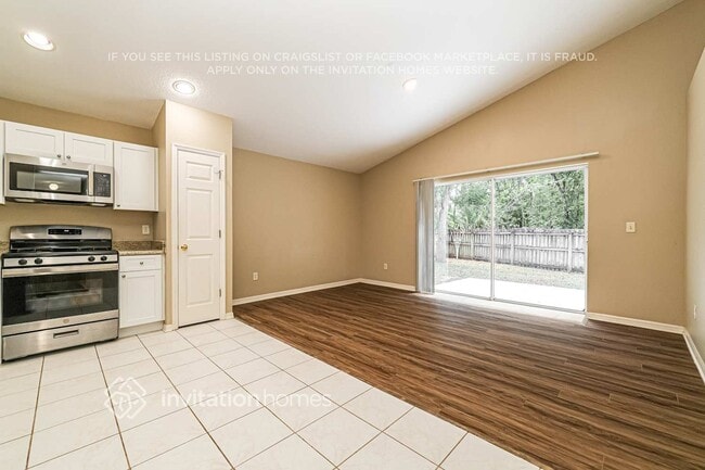 Building Photo - 6240 Crickethollow Dr