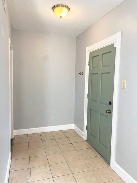 Foto del edificio - 302 Bowles Ave