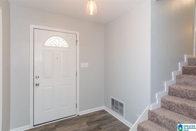 Building Photo - 2801 Acton Rd
