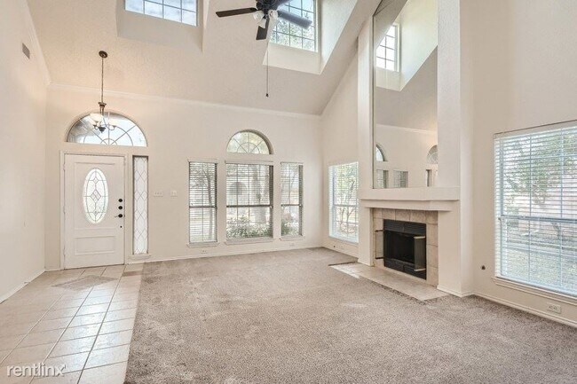 Building Photo - 3 br, 2.5 bath House - 2241 Cross Timber D...