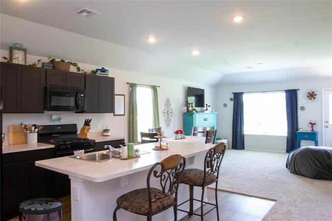 Photo - 1201 Stallion Dr House