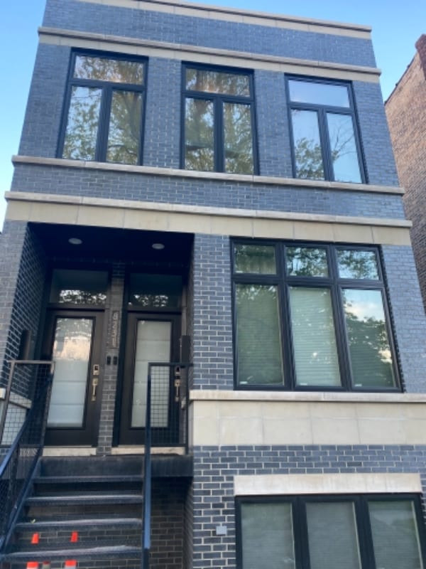 Primary Photo - 8231 S Indiana Ave