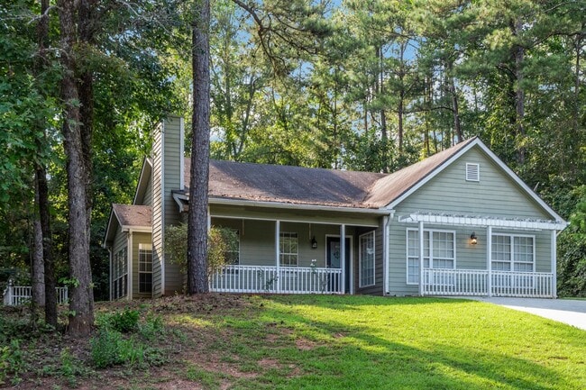Building Photo - Move-In Incentive: $250 Gift Card if You S...