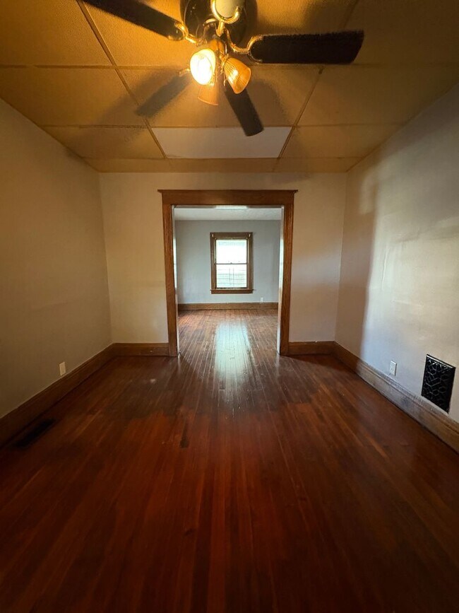 Foto del edificio - Three Bedroom Single Family Home!