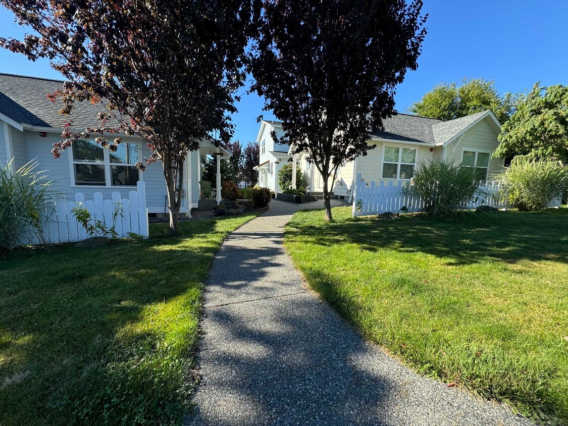 Foto principal - 1207 14th St