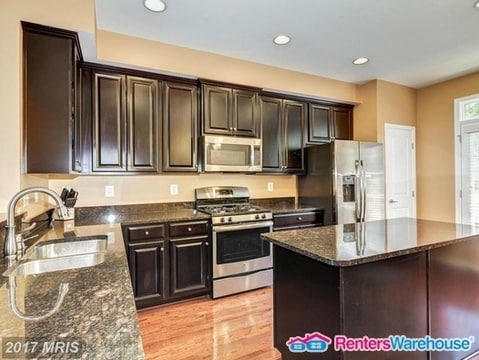 Building Photo - 7303 Old Calvary Rd