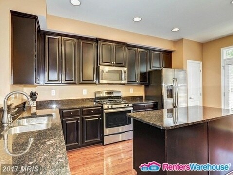 Foto del edificio - 7303 Old Calvary Rd