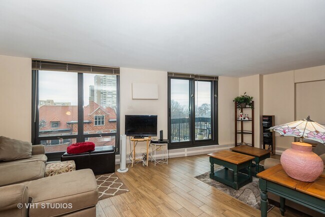 Foto del edificio - 6166 N Sheridan Rd