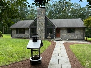 Building Photo - 93 Pisgah Rd