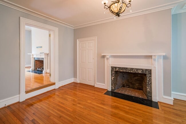Building Photo - 535 Spruce St
