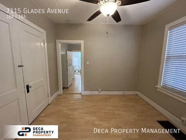 Foto del edificio - 7115 Glades Ave