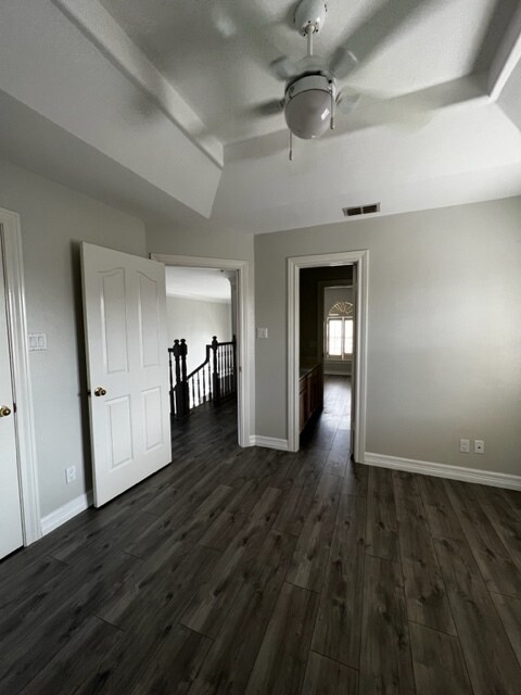 _DSC8530 - 201 San Saba St