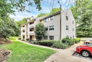 Building Photo - 7530 Pebblestone Dr