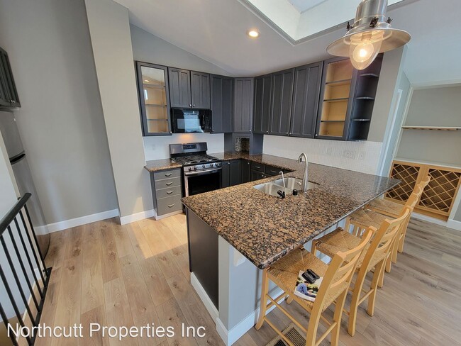 Building Photo - 2 br, 2 bath House - 508 West Kalmia St. #2