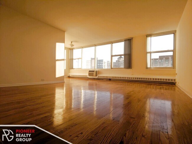 Foto del edificio - 5649 N Sheridan Rd