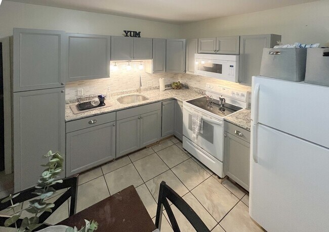 Foto del edificio - 79 Kilmer Ave