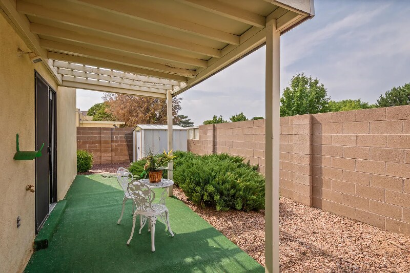 9917 Denali Rd NE, Albuquerque, NM 87111 Townhome Rentals in