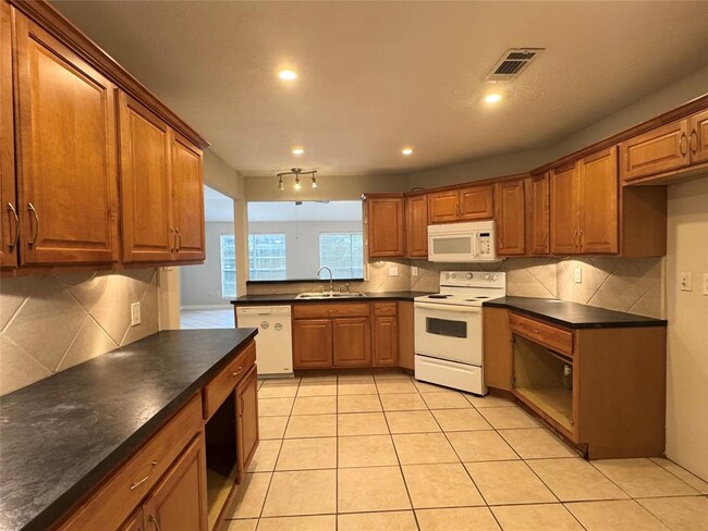 Building Photo - 7207 Zieglers Grove