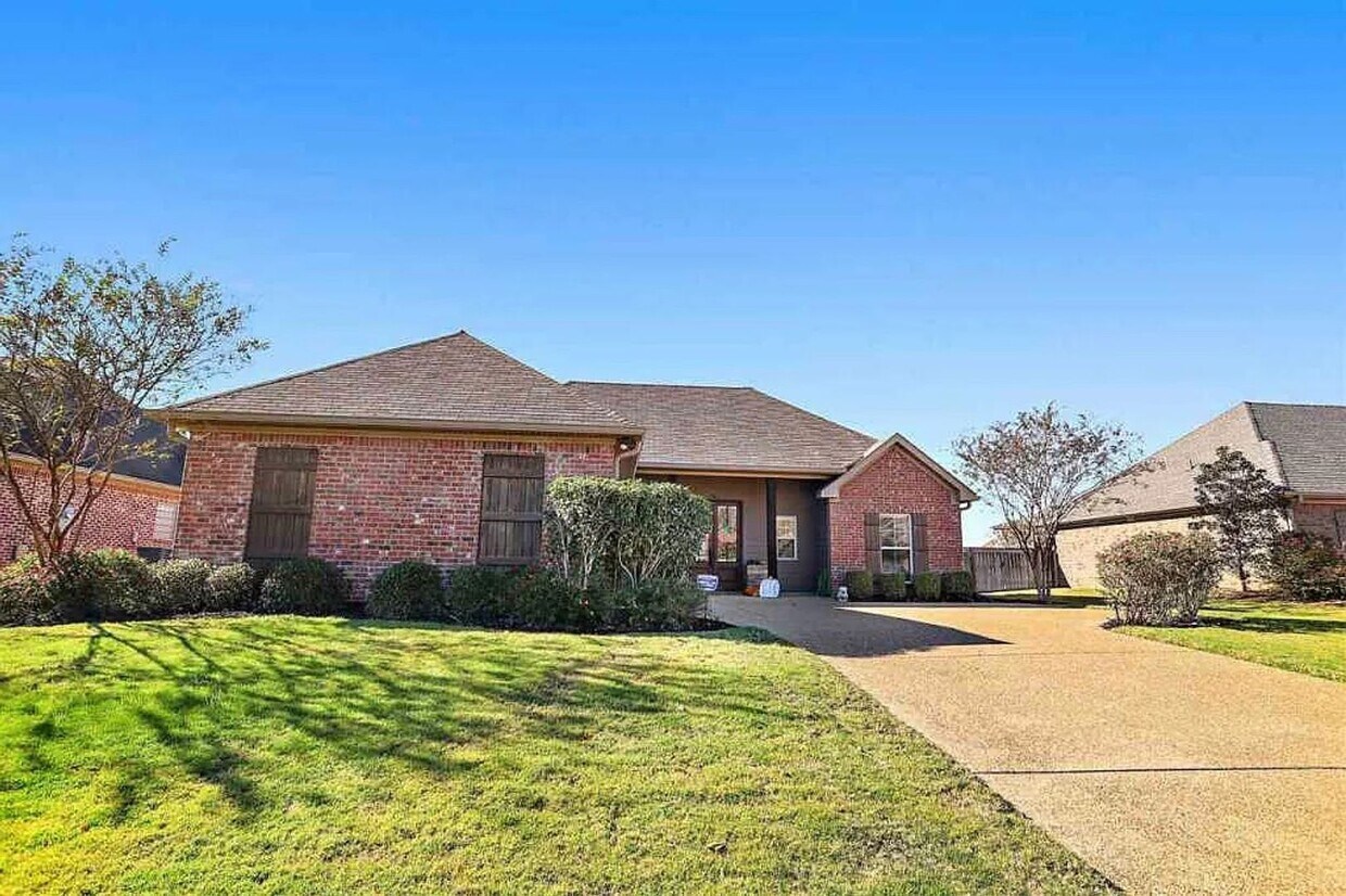 Primary Photo - 3/2 for Rent in Ashbrooke of Gluckstadt!