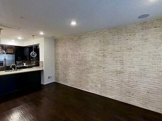 Foto del edificio - 5217 Stream Bank Ln