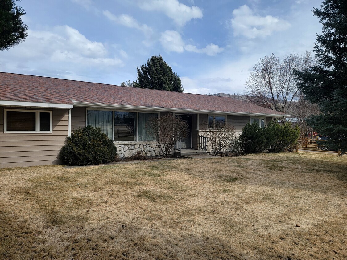 Primary Photo - 14780 Mill Creek Rd